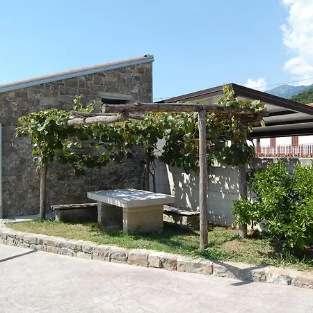 Apartma Hiska Daire *