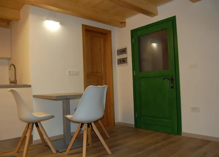 Lejlighed Apartma Hiska Dobravlje